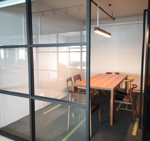 71G-Small-Meeting-Room